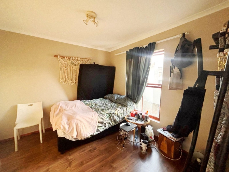 To Let 2 Bedroom Property for Rent in Parklands Western Cape